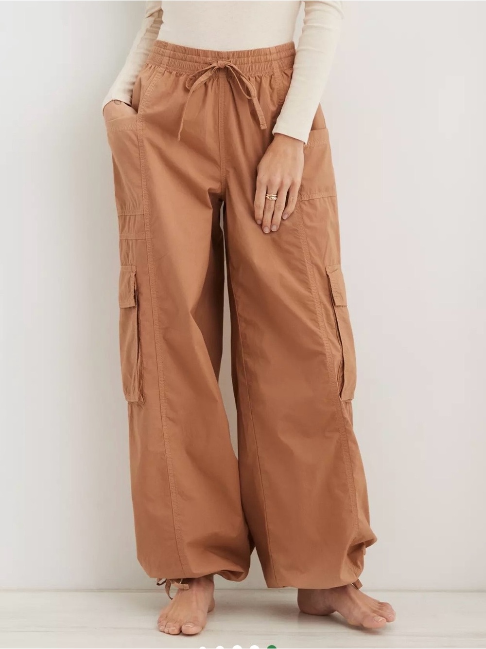 Aerie High Waisted Go-For-It Baggy Cargo Pants Carmel Brown
Women’s size S NWT - Picture 2 of 15